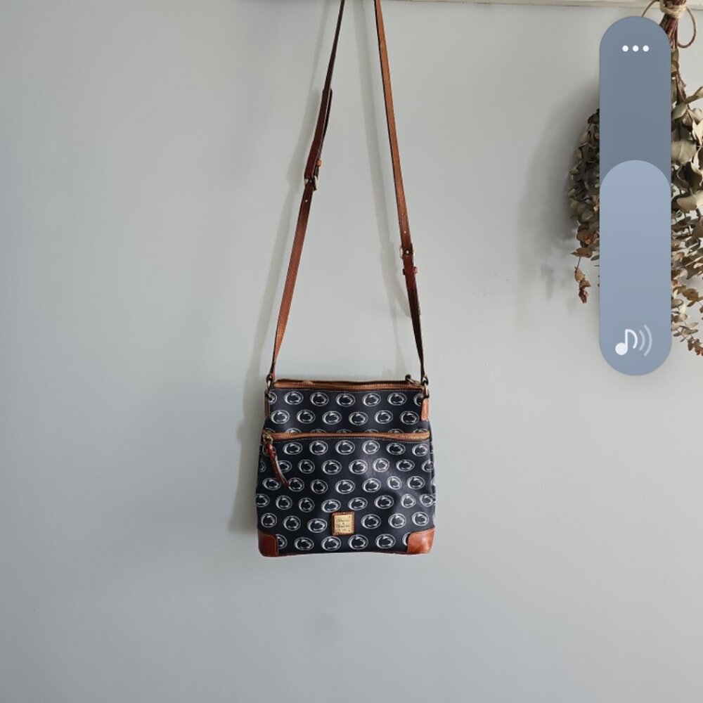 Dooney & Bourke Penn State purse (**Discontinued**)